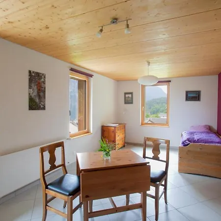 Les Soldanelles شقة